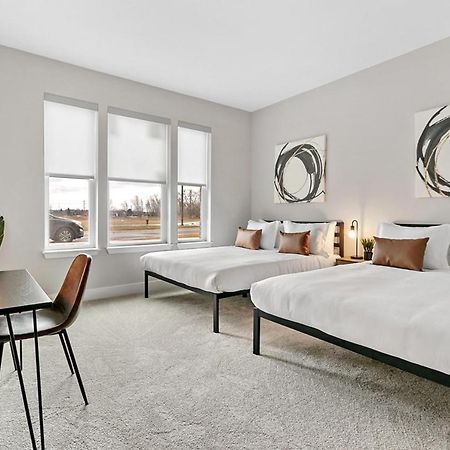Bright & Comfortable Oakbrook 2Br Apt Free Parking - Ob 1 Apartment Oakbrook Terrace Luaran gambar