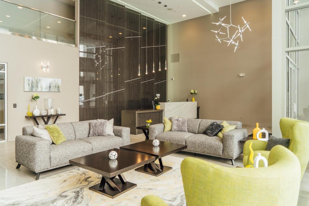 Bright & Comfortable Oakbrook 2Br Apt Free Parking - Ob 1 Apartment Oakbrook Terrace Luaran gambar